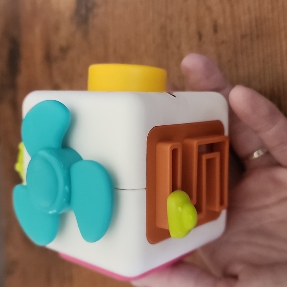 Montessori Or Colorful Gear Activity Cube for Kids - Picture 2 of 2